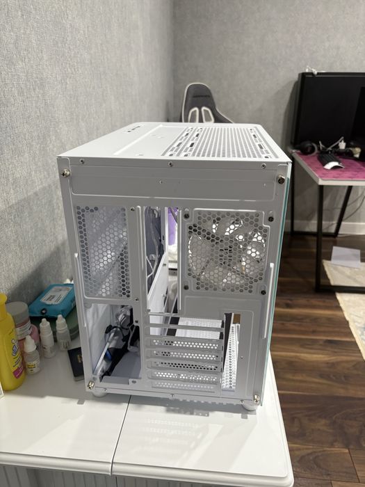 Корпус AeroCool P500C белый