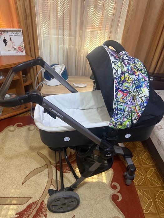 Carucior 3 în 1 Foppapedretti si un leagan electric