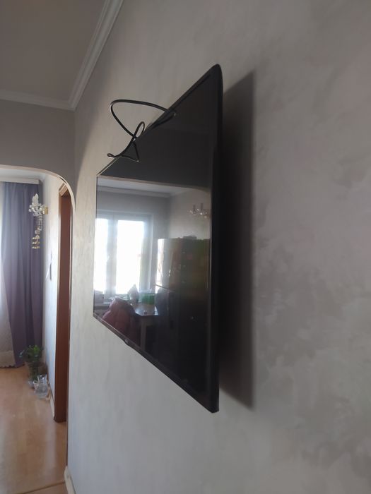 Продам телевизор LG, в отличном состоянии.  D 90