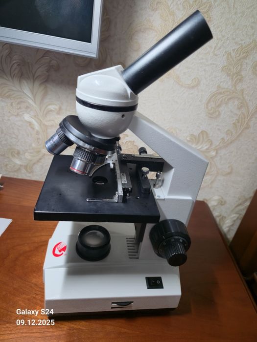 Монокулярный микроскоп XSP104