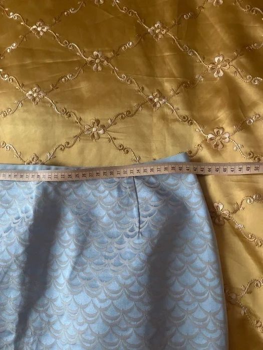 Costum-rochie, compus din bluza peplum si fusta