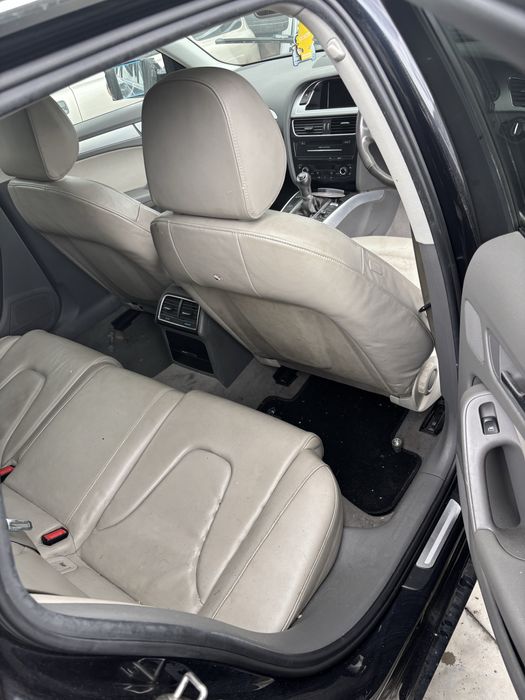 Dezmembrez Audi A4 B8 2.0 TDI Cod Motor CJCB