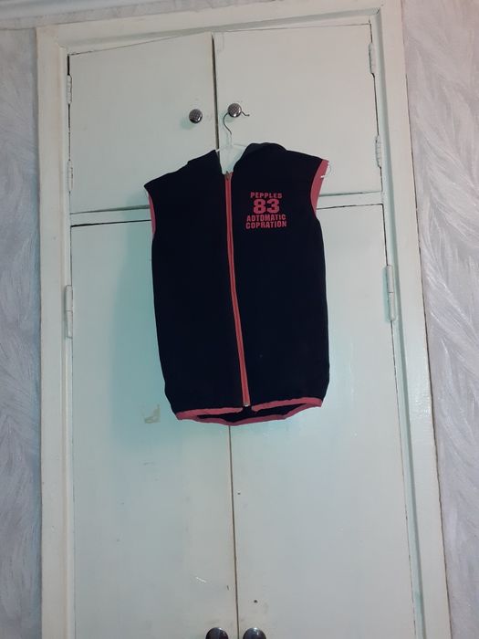 Продам платья б/у не дорого.