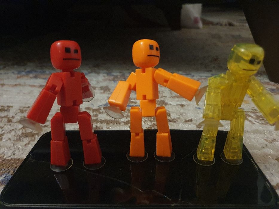 Продам стикботов