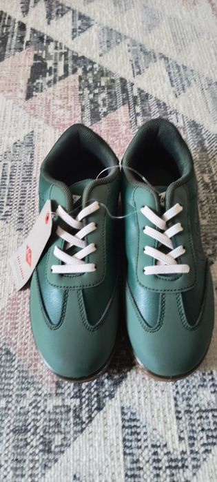 Adidasi Lee Cooper noi, cu eticheta, marimea 33, 21.5-22 cm la interior
