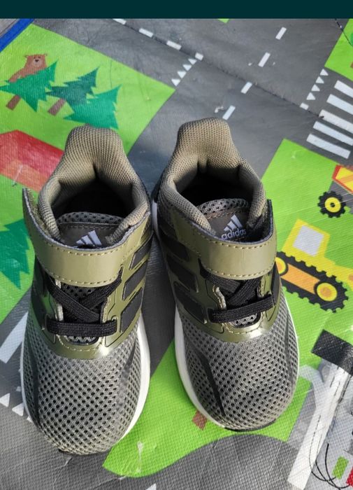 Оригинални маратонки Adidas