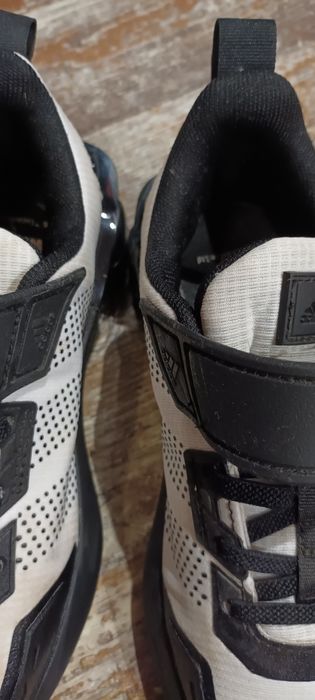 Маратонки адидас 33 номер