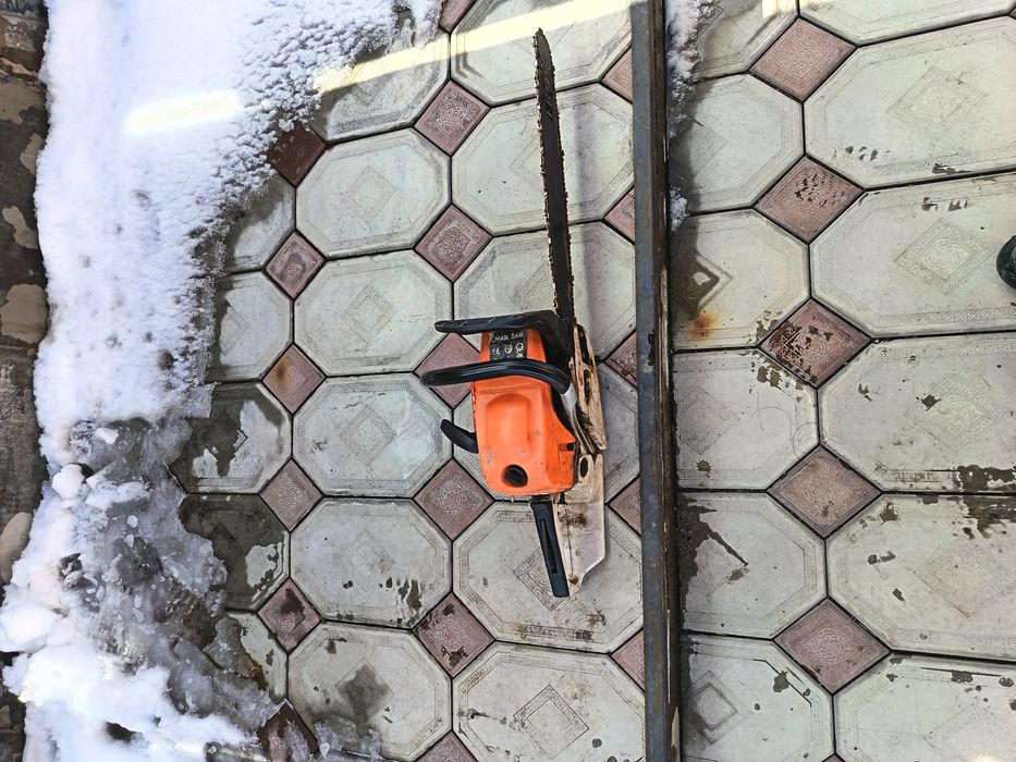 Продам бензопила в рабочем состоянии