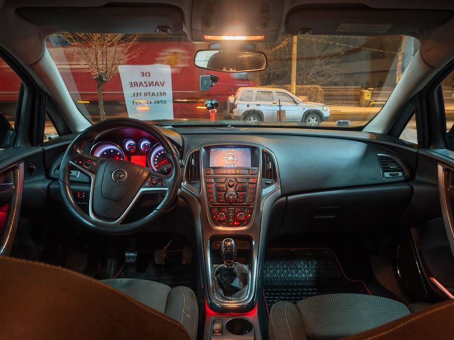 Opel Astra J 2.0  CDTI