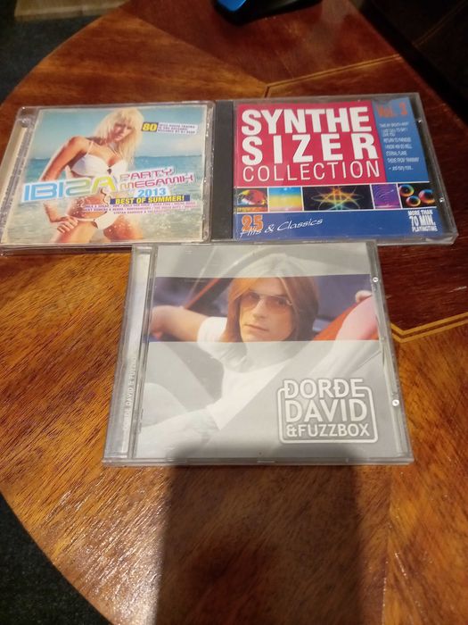 Vand cd uri originale