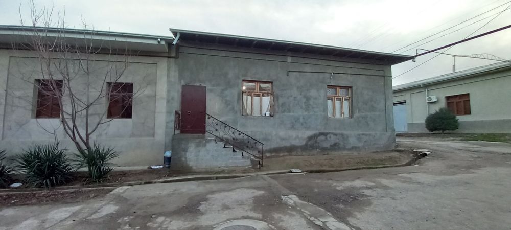 Nazarbekda 1 xonali uchastka sotiladi