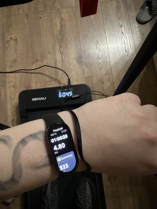 продаю mi band новые