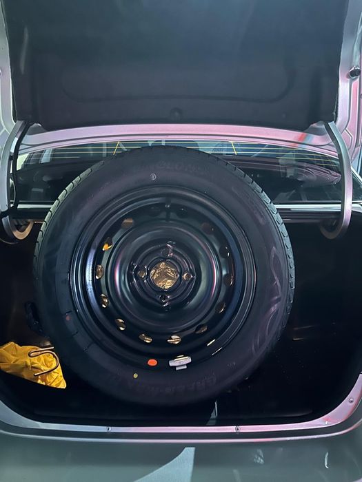 Продам шину с диском