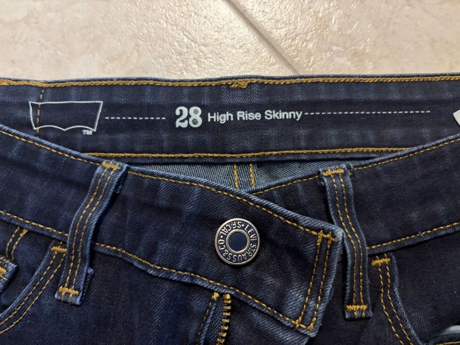 Дънки Levi’s разпродажба