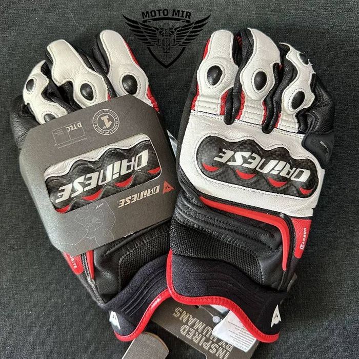 В наличии имеется  кожаные перчатки  DAINESE D-3 CARBON Качество