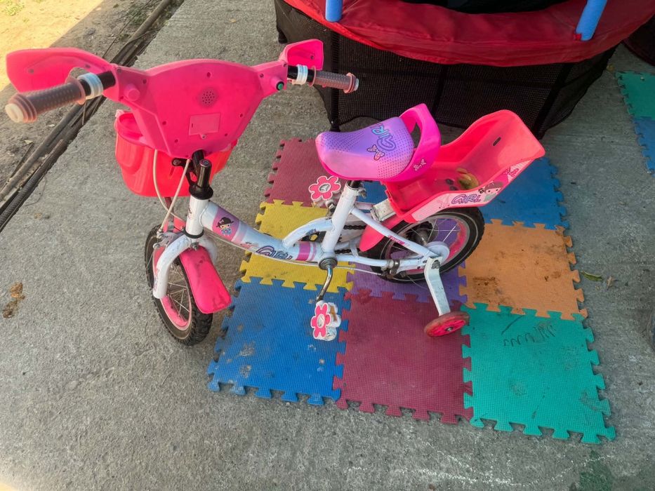 Vindem biciclete