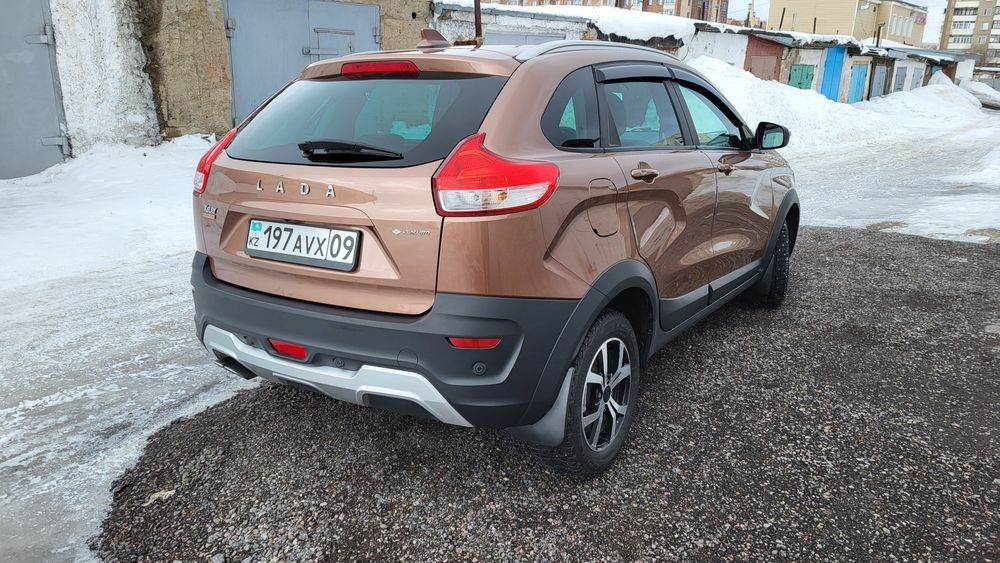 Продам Ладу XRAY CROSS