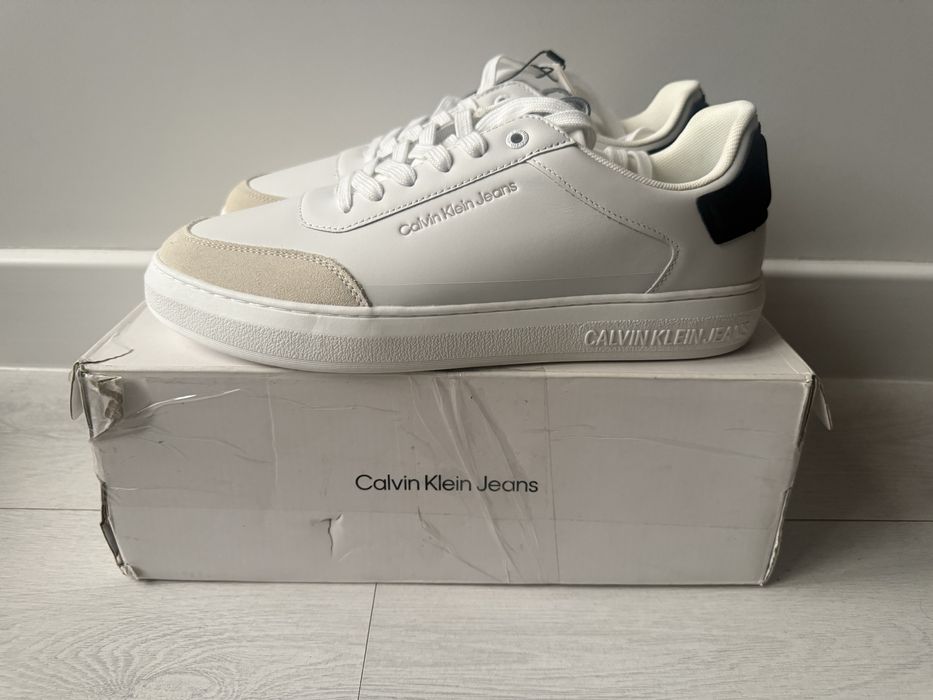 Продам кроссовки Calvin Klein