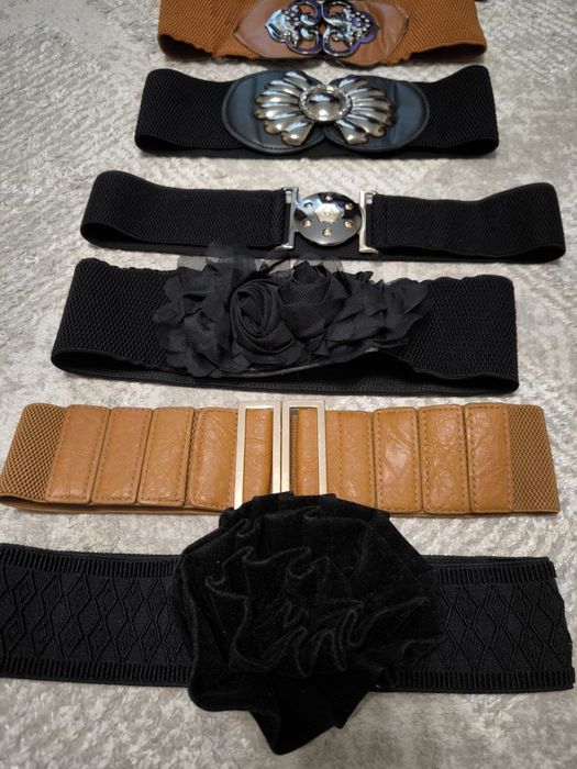 Продам женские ремни.