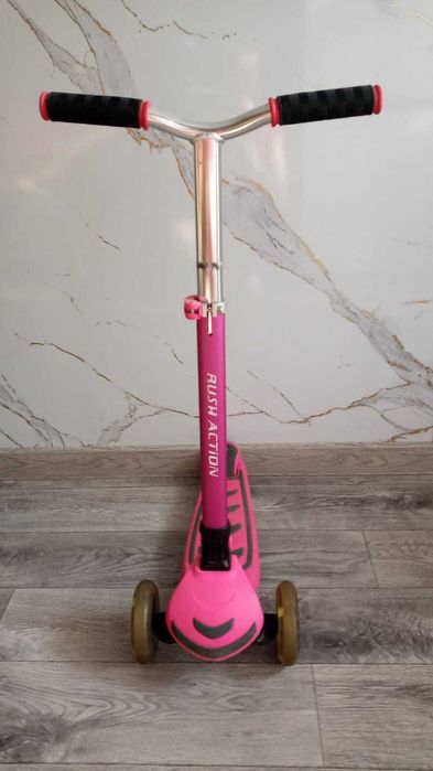 Продается детский самокат