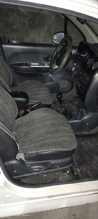 Matiz best 2010 gazini bor.