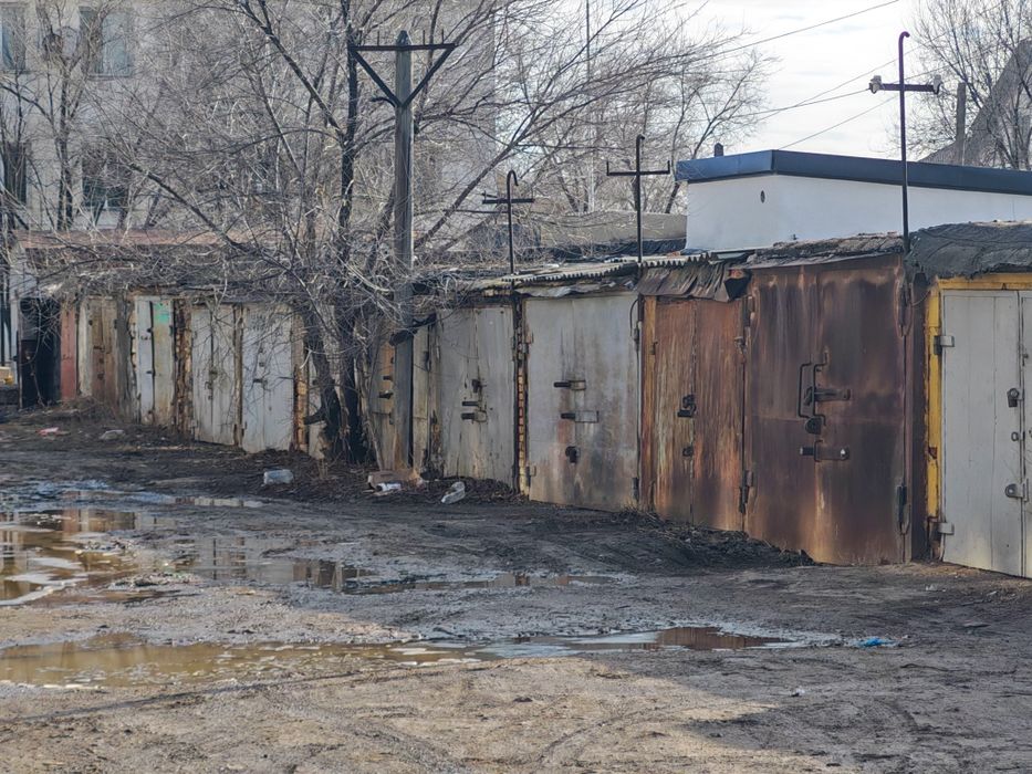 Продам 4 гаража.