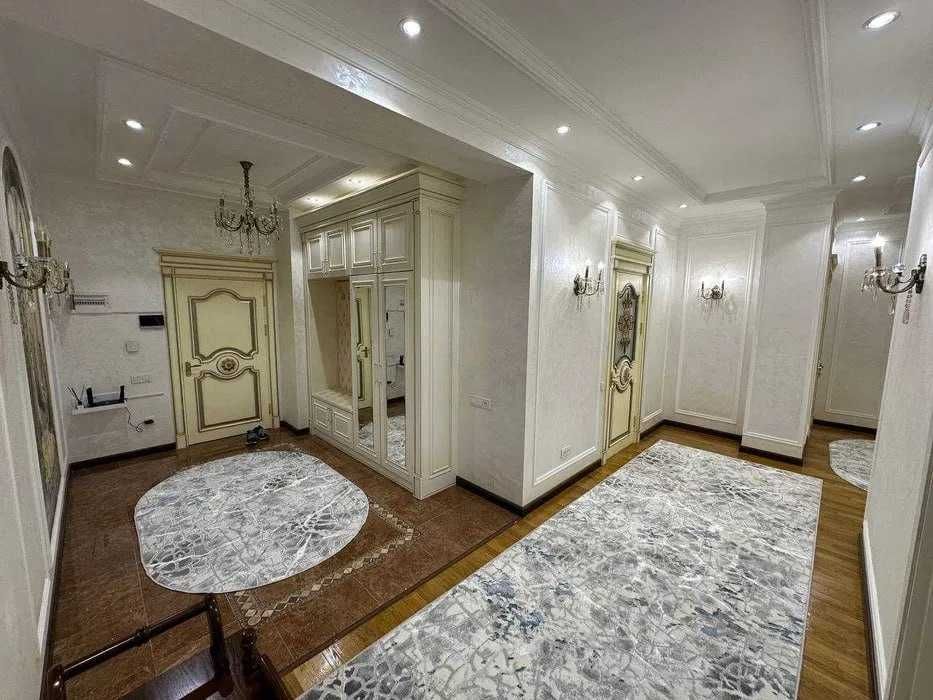 Сдается свежая уютная 3-комн квартира Паркентский рынок