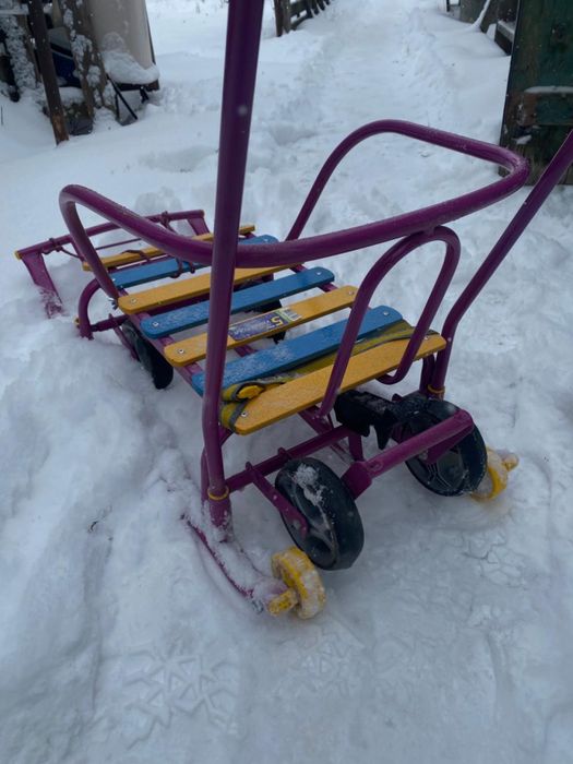 Продам сани в отдичном состояние