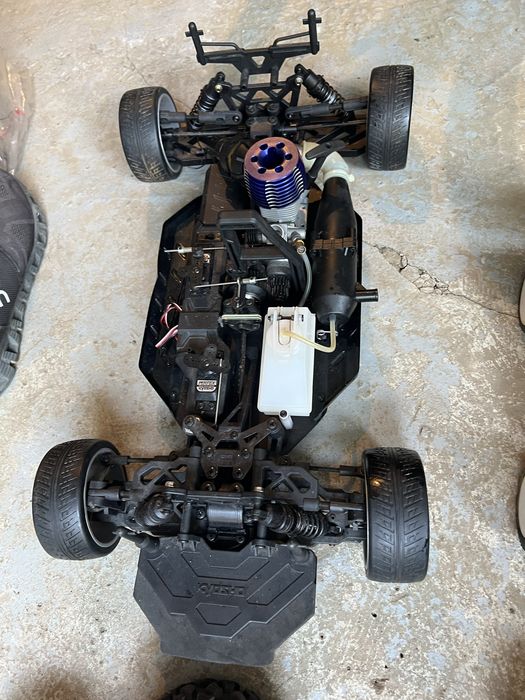 Aeromodele pe benzina lot