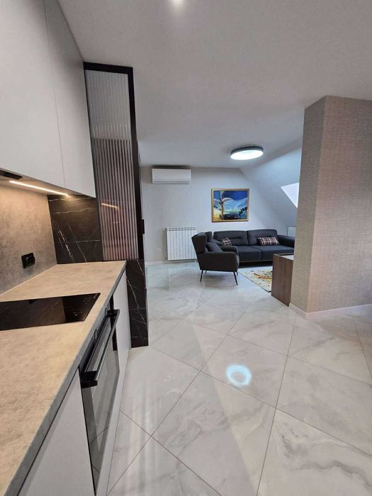 Дава се под наем Тристаен апартамент в София, Зона Б-18 - 100 кв.м за 900 € - Снимка #5