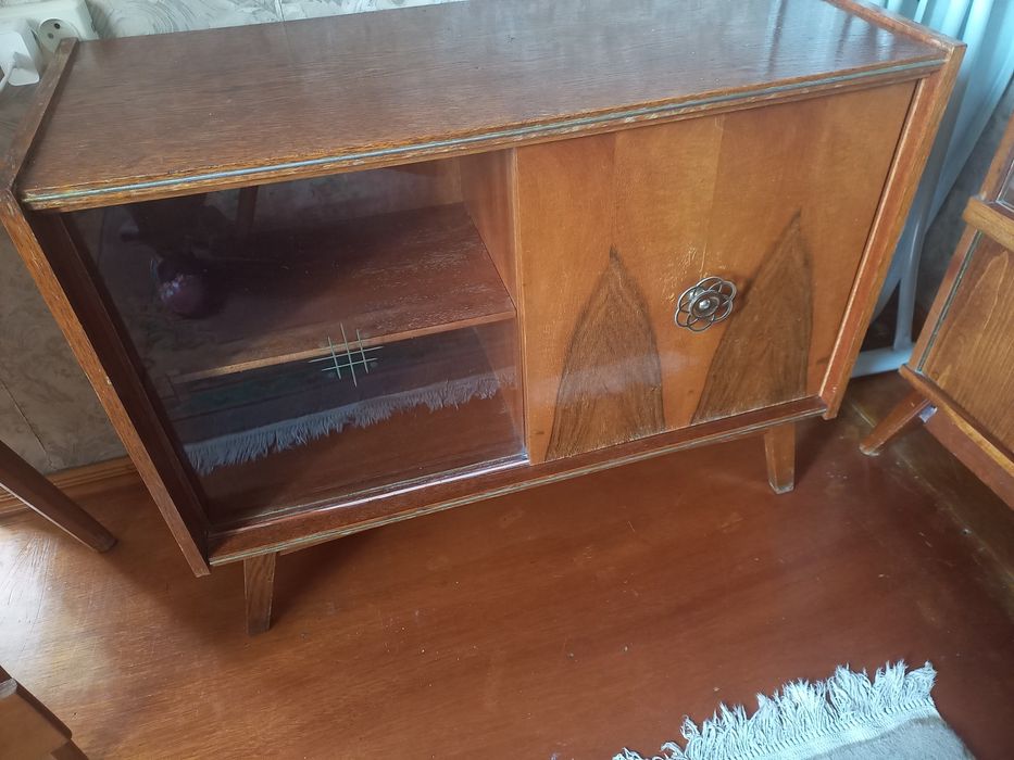 Тумба под телевизор Германия, тумба, кресло, гладильная доска