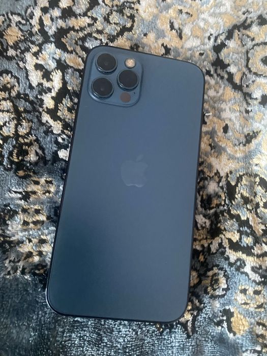Продаётся iPhone 12 Pro