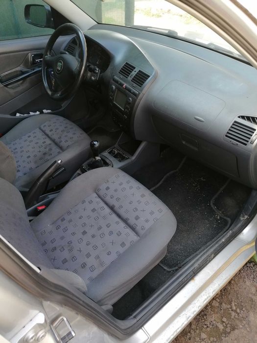 Vând seat ibiza 2002