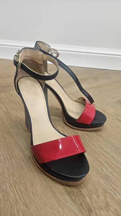 Туфли Tommy Hilfiger 38 р