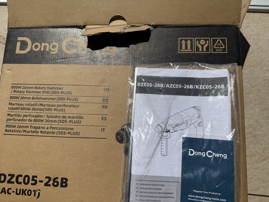 Нов, неупотребван перфоратор DongCheng 800w