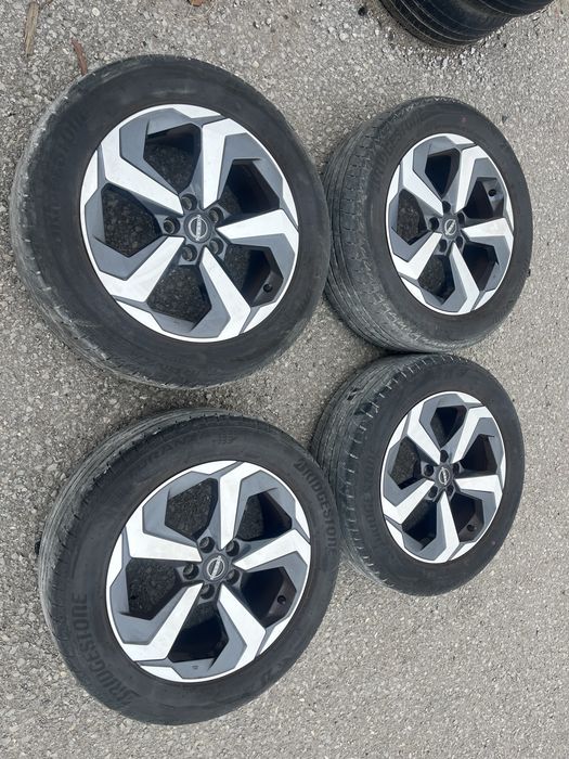 Оригинални джанти Nissan Qashqai/ Нисан кашкай-18цола 5х114.3 66.1/ J7 1/2x18 ET 45 подходящи за всички японски автомобили също така и за Рено