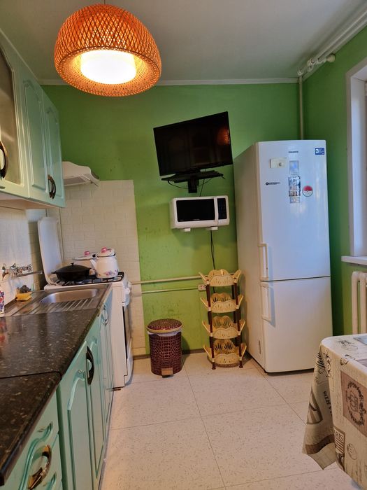 сдается 4-комн квартира