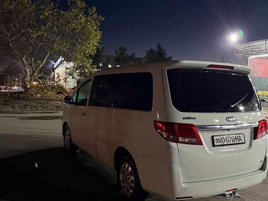 Жак М4 афтамат каропка сотилади прабек 72000км йили 2023 бензинда