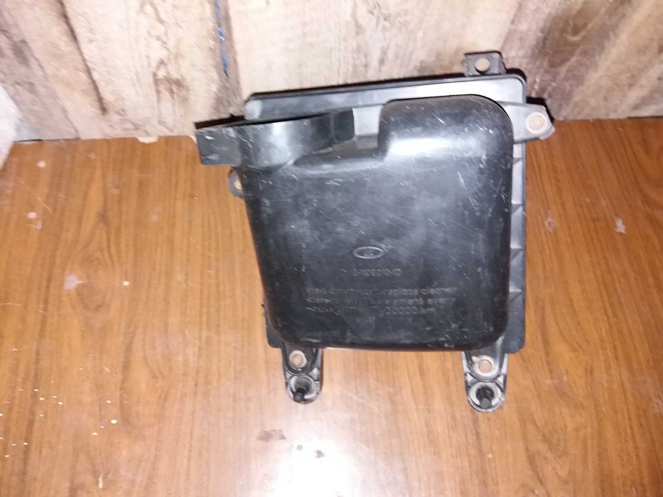 Продам корпус воздушного фильтра