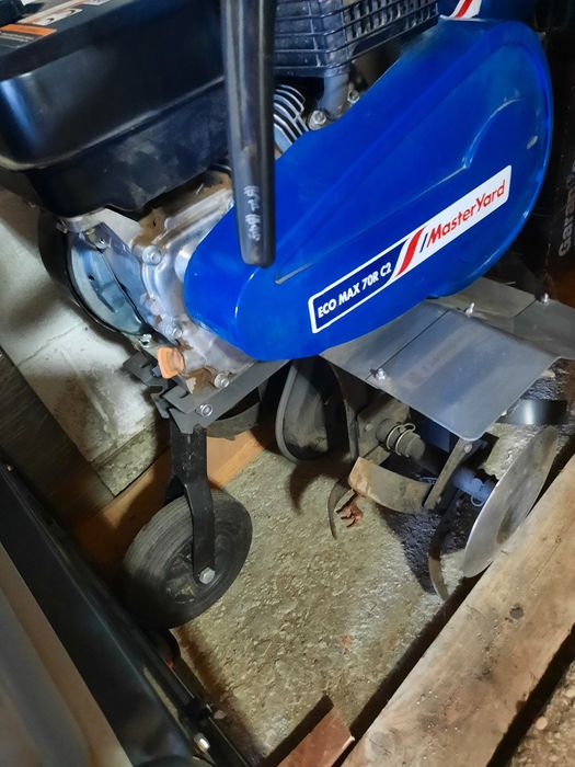 Продам мотоблок.