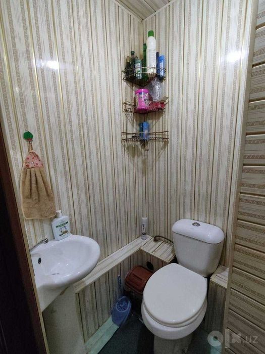 SROCHNO 3 xonali 72 v2 kvartira sotiladi