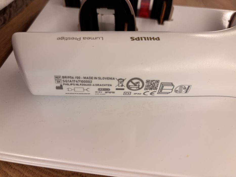 Epilator IPL Philips Lumea Prestige BRI956/00