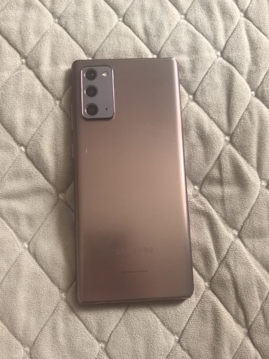 Смартфон Самсунг Нот 20