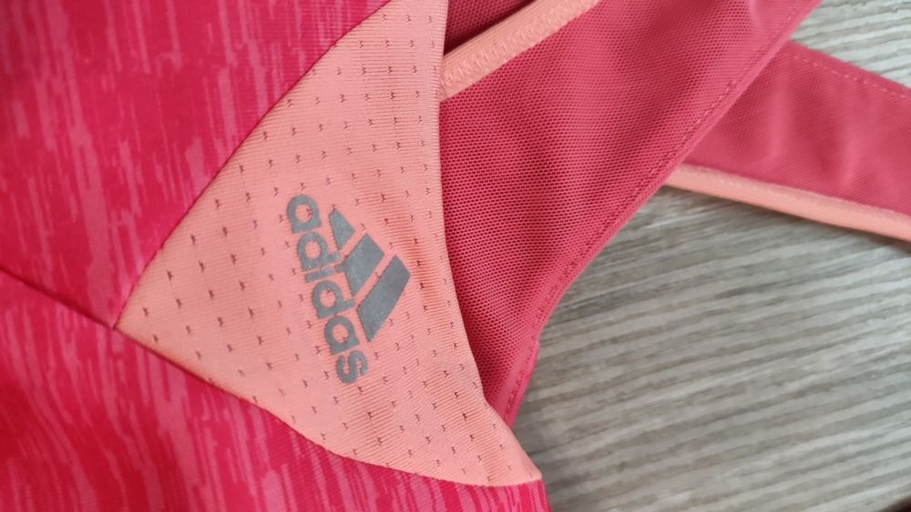 ДАМСКИ Adidas size L топ