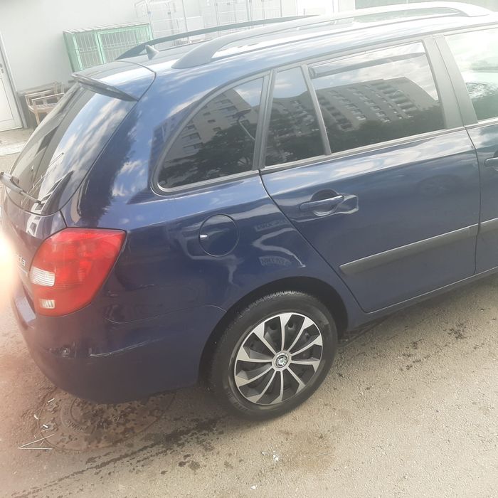 SKODA Fabia 2012 — imagine 4