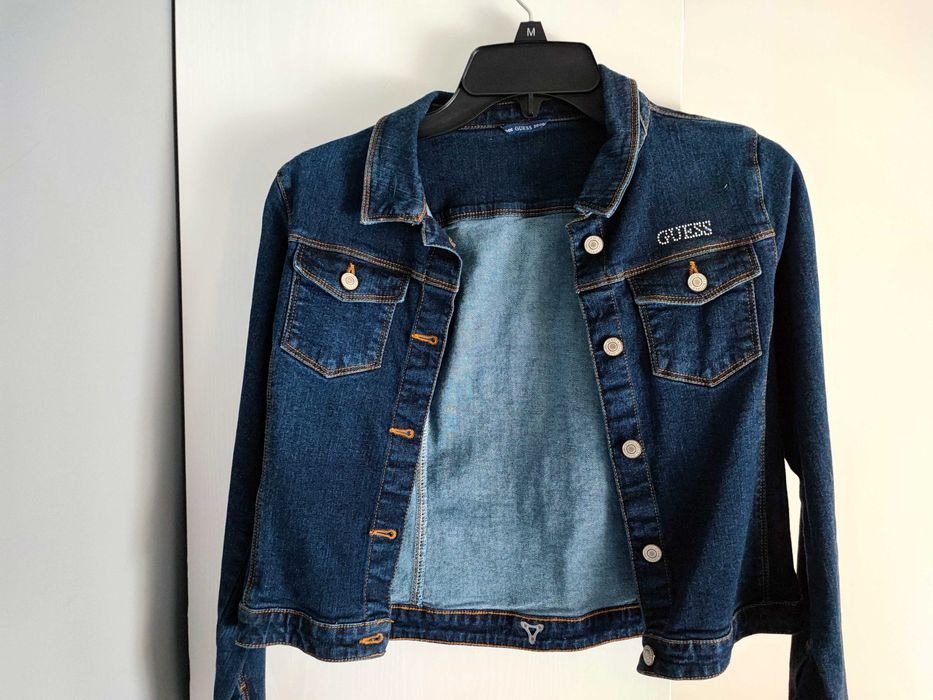 Geaca de Blugi, Guess, stare foarte buna, ca noua.