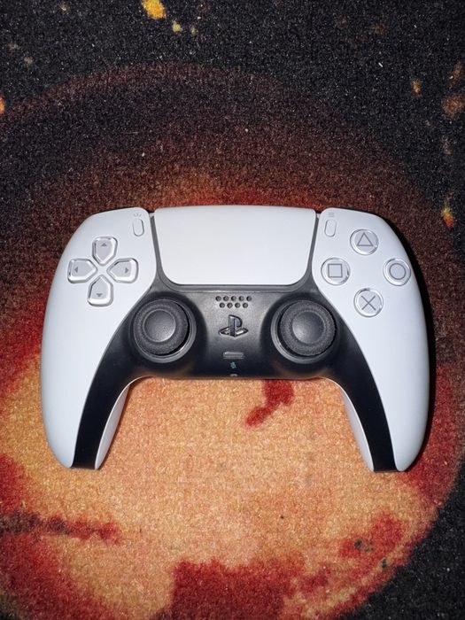 DualSense джойстик за ps5
