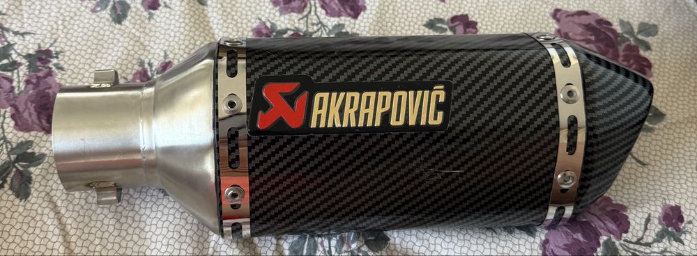 Toba Akrapovic re