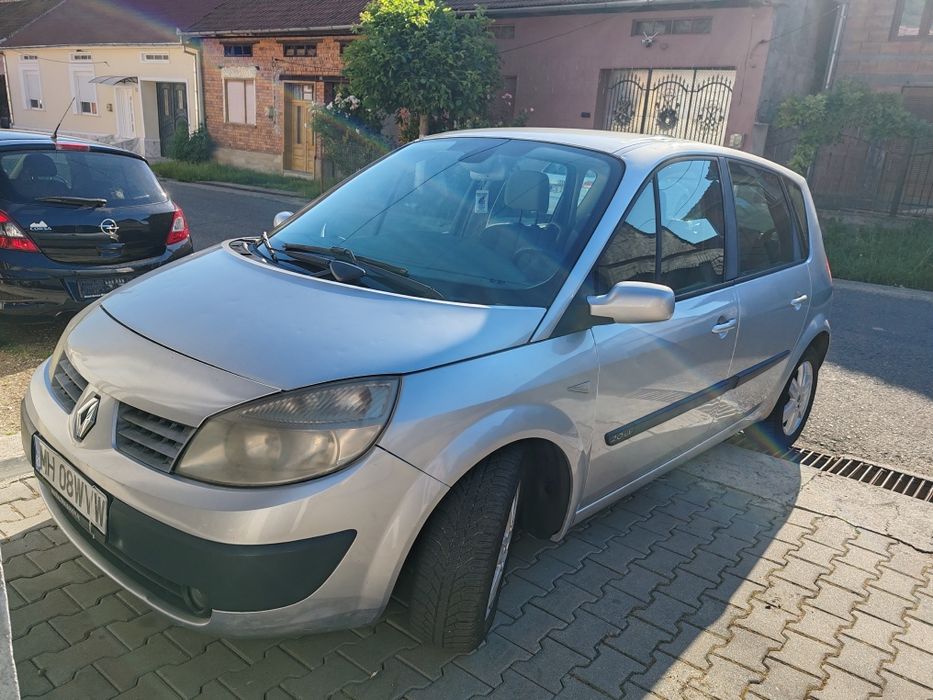 RENAULT Scenic