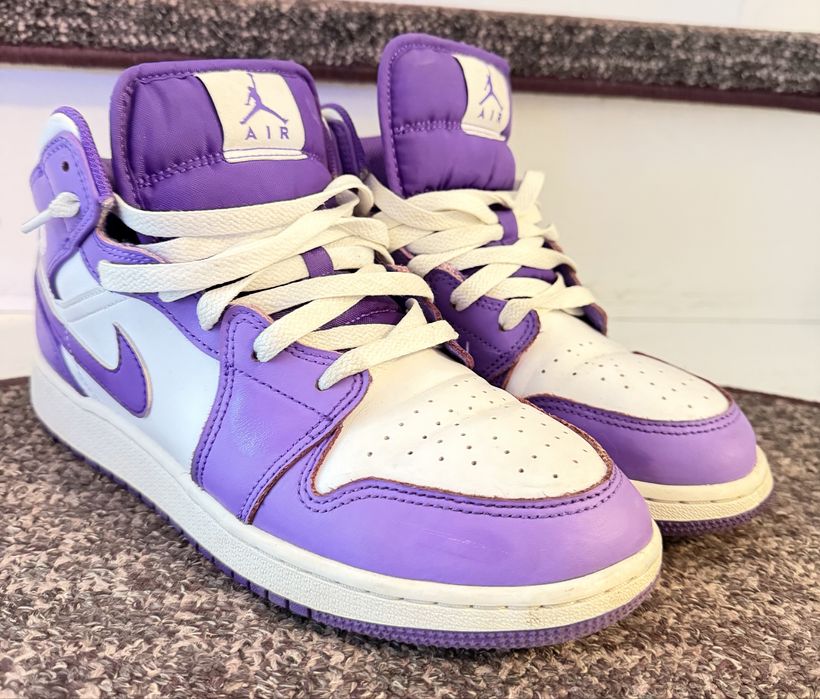 Air Jordan 1 Mid, marimea 40